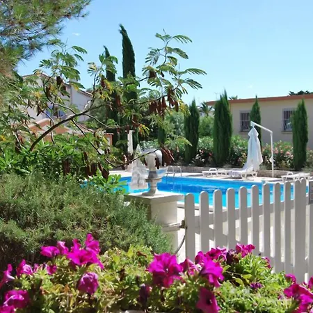 D'hôtes La Potinière Alojamento de Acomodação e Pequeno-almoço 4*