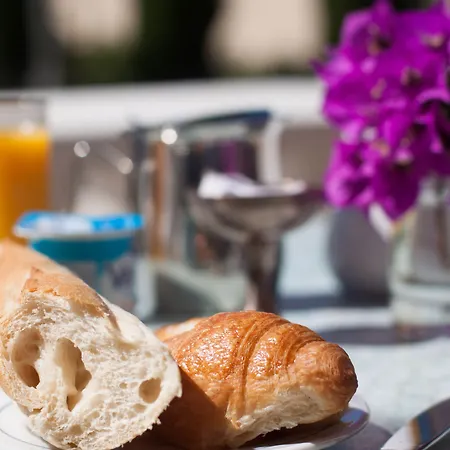 D'hotes La Potiniere 4*