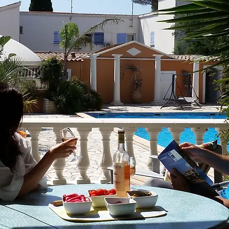 D'hotes La Potiniere Bed and breakfast 4*