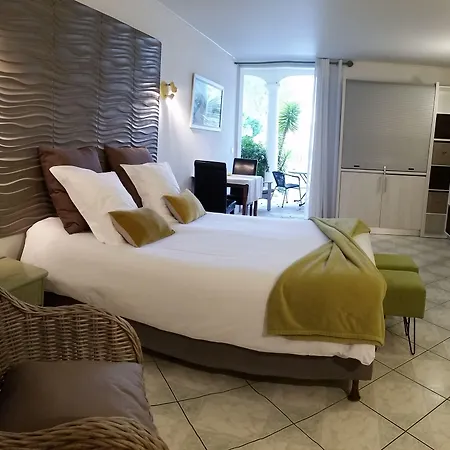 D'hotes La Potiniere 4*