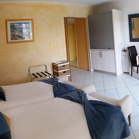 לינה וארוחת בוקר D'hotes La Potiniere Saint-Raphaël