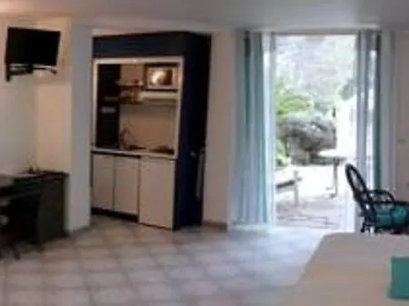 Frühstückspension D'hotes La Potiniere