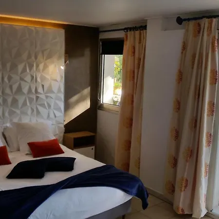 D'hotes La Potiniere Oda ve Kahvaltı