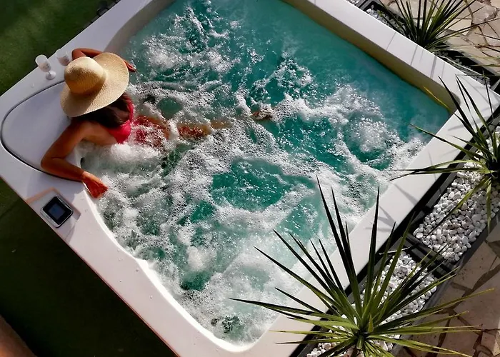 D'hotes La Potiniere Bed & Breakfast Saint-Raphael (Var)