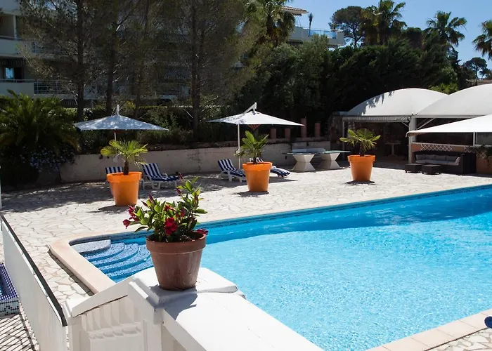 D'hotes La Potiniere Saint-Raphael (Var)