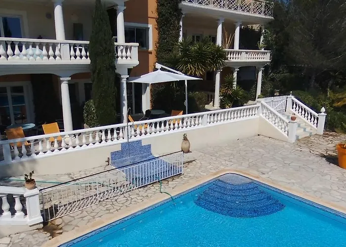 D'hotes La Potiniere Saint-Raphael (Var)