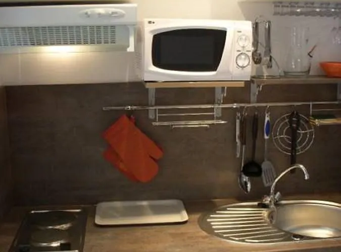 D'hotes La Potiniere לינה וארוחת בוקר Saint-Raphaël