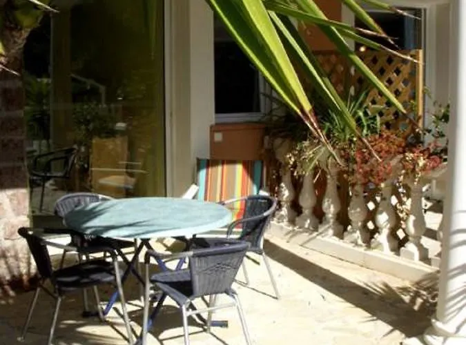 Bed & Breakfast D'hotes La Potiniere Saint-Raphael (Var)