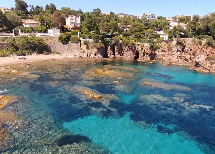 Bed & Breakfast D'hotes La Potiniere Saint-Raphael (Var)